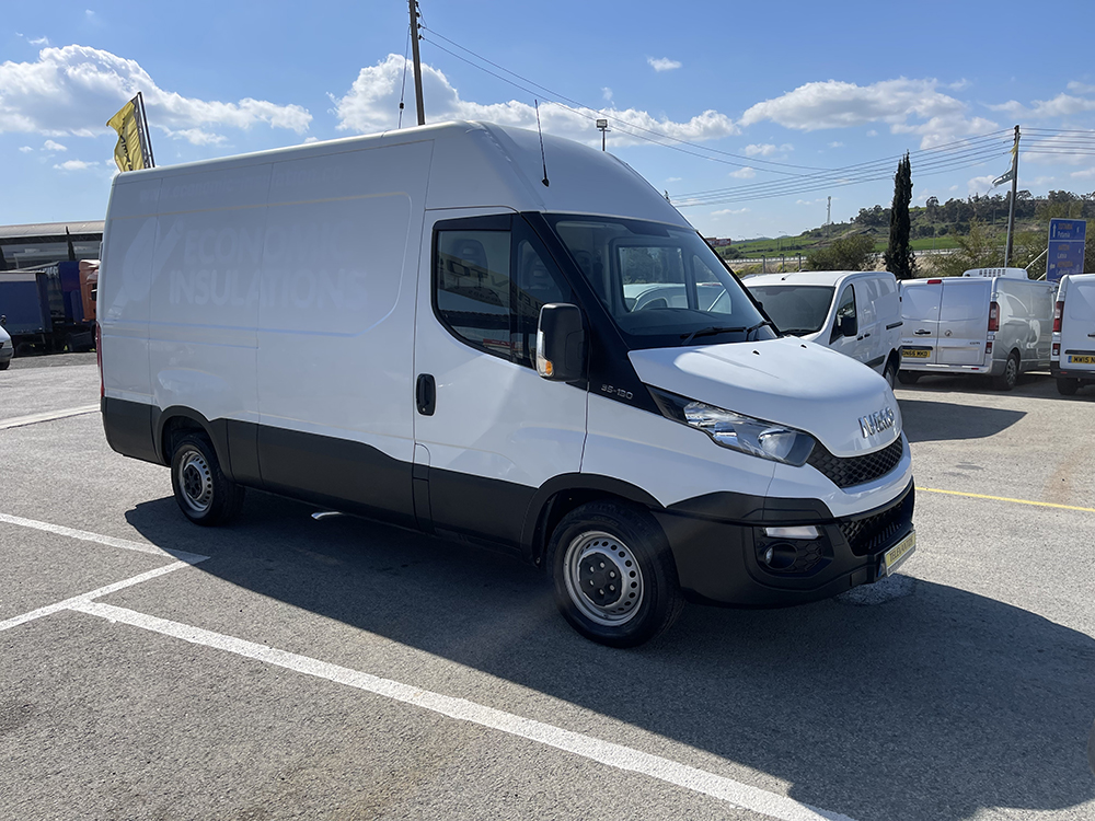 IVECO DAILY MWB PANEL VAN