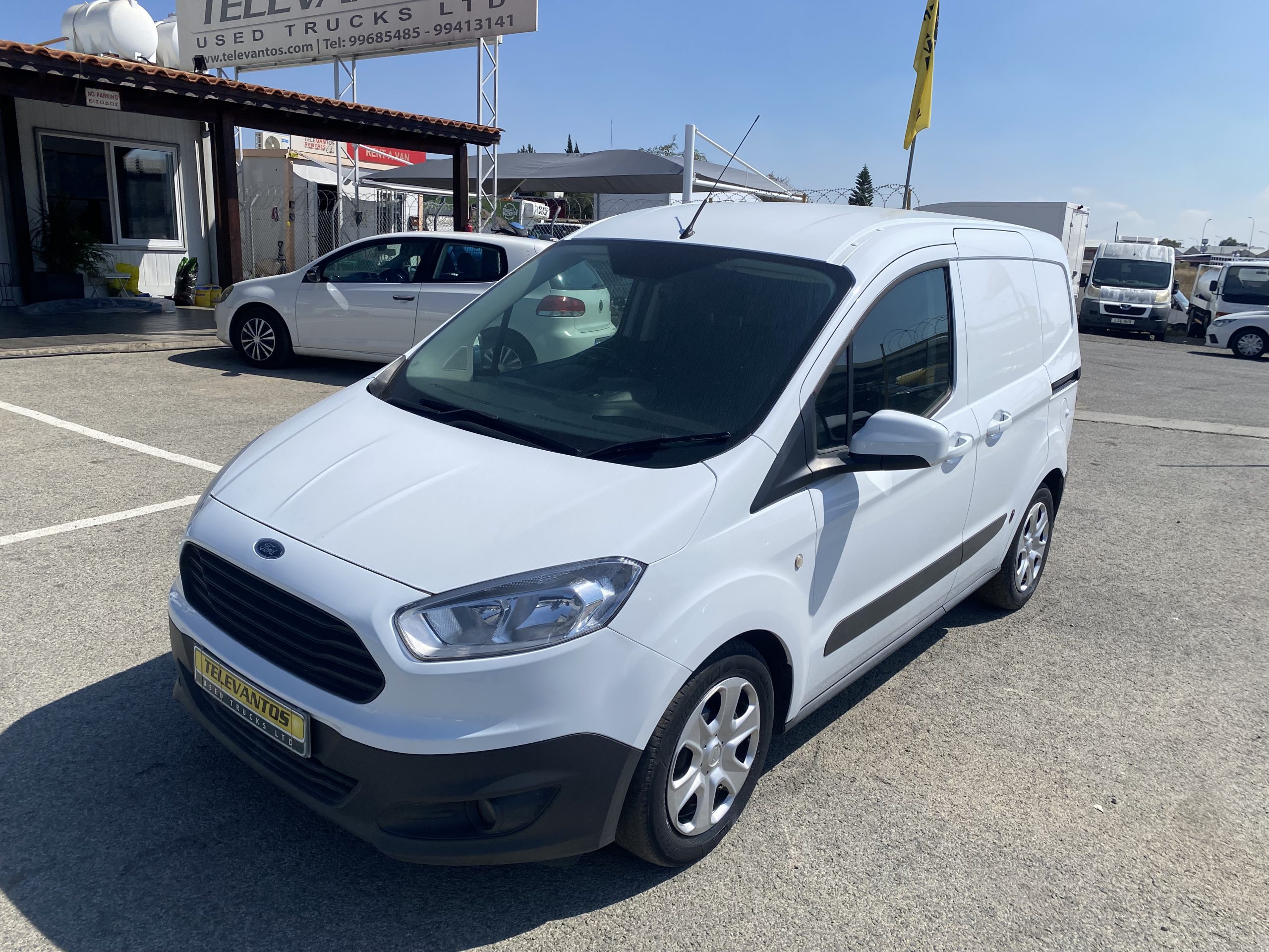 FORD TRANSIT COURIER TREND PANEL VAN