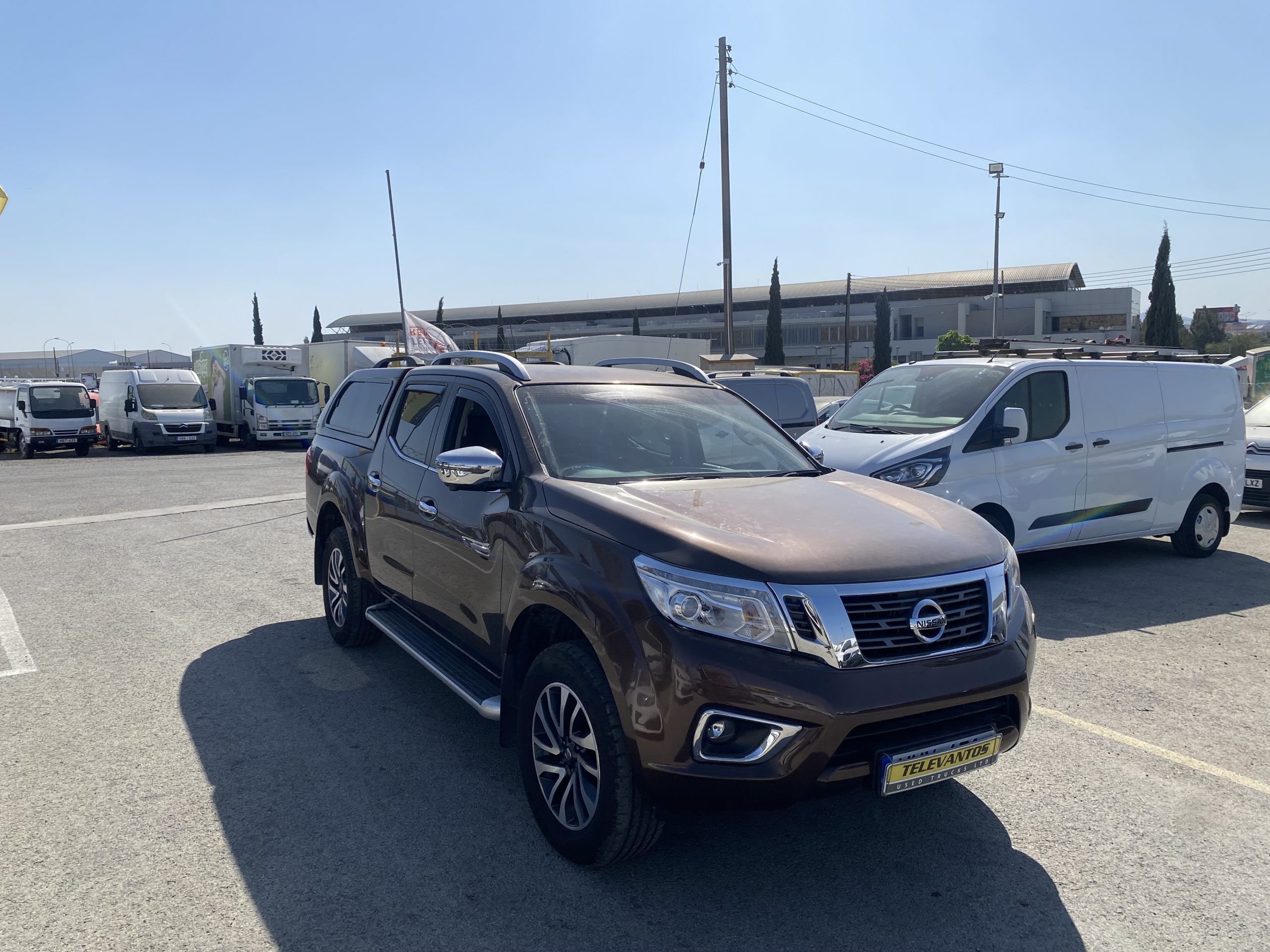NISSAN NAVARA  190 TEKNA DOUBLE CABIN