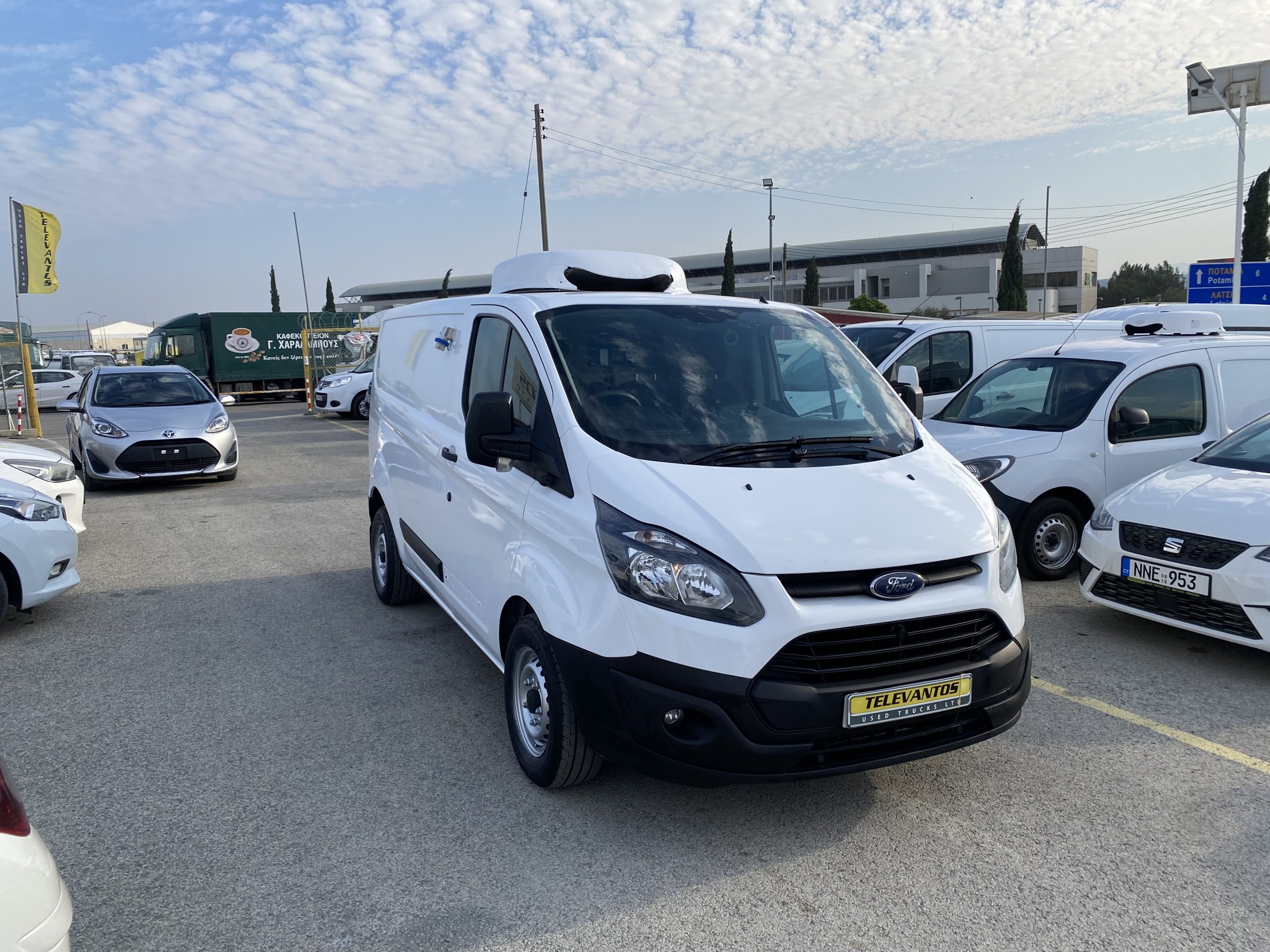 FORD TRANSIT CUSTOM FRIDGE FREEZER VAN