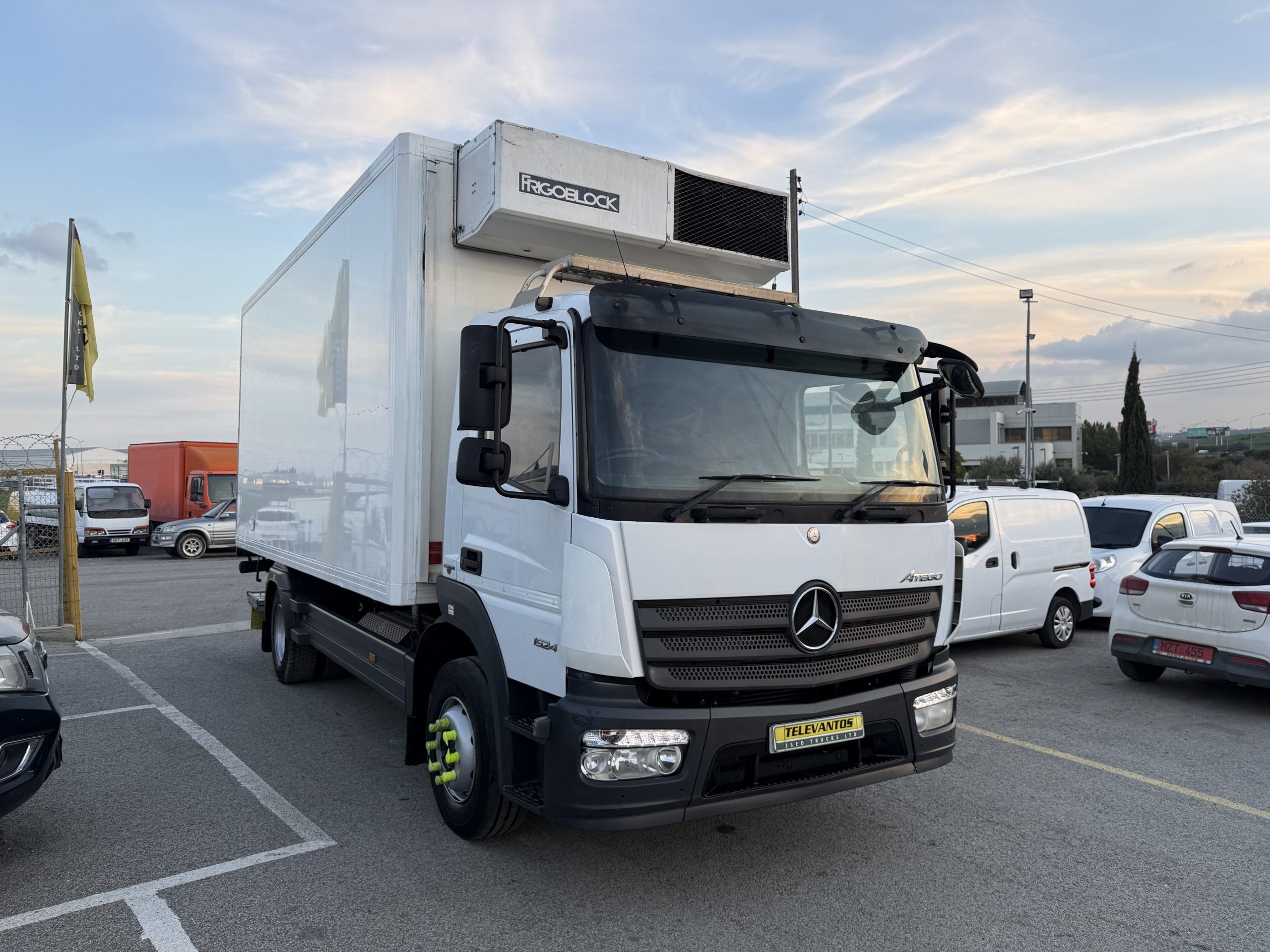 MERCEDES ATEGO 1524 FRIDGE BOX