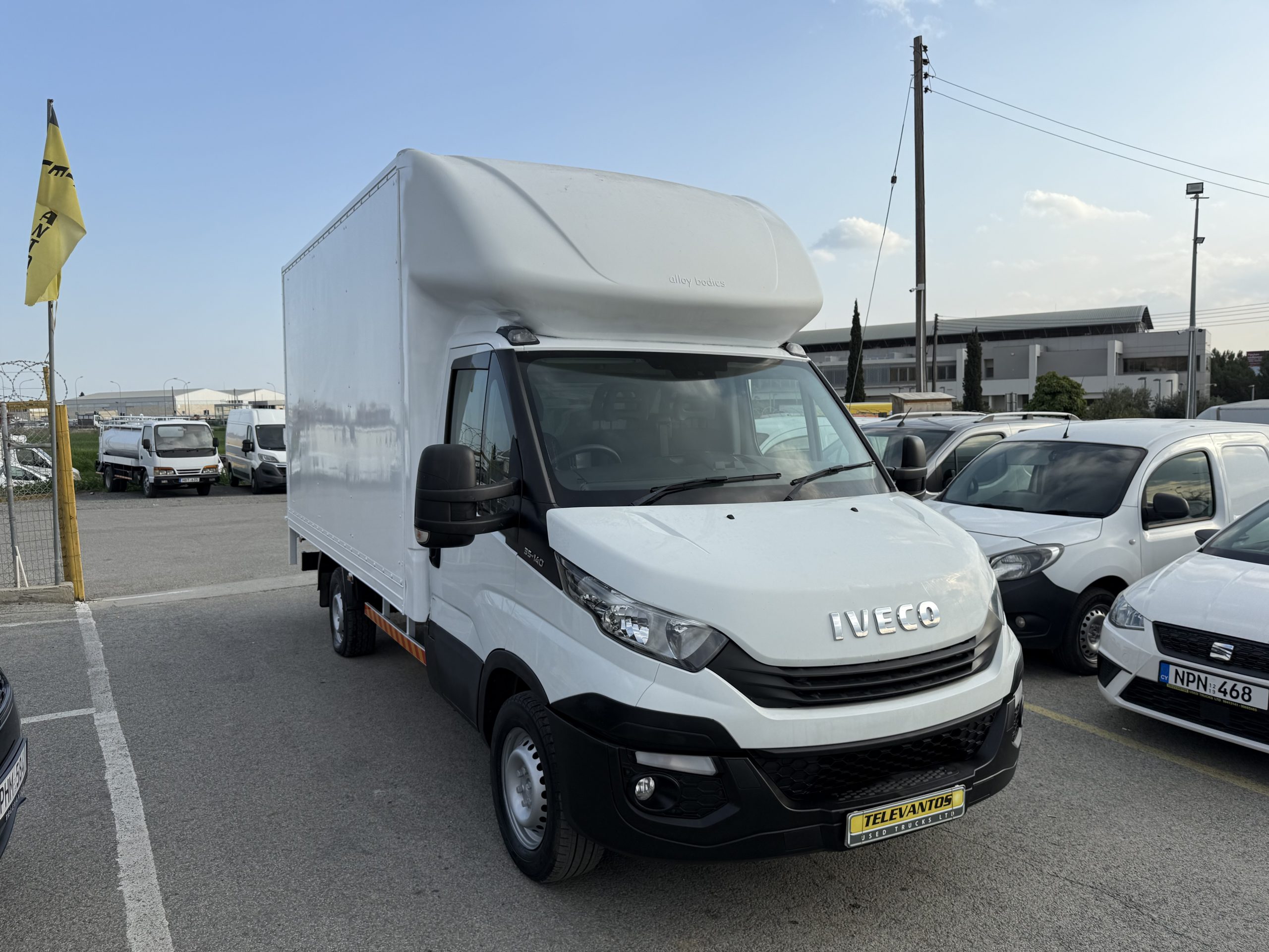 IVECO DAILY 35S14 LUTON