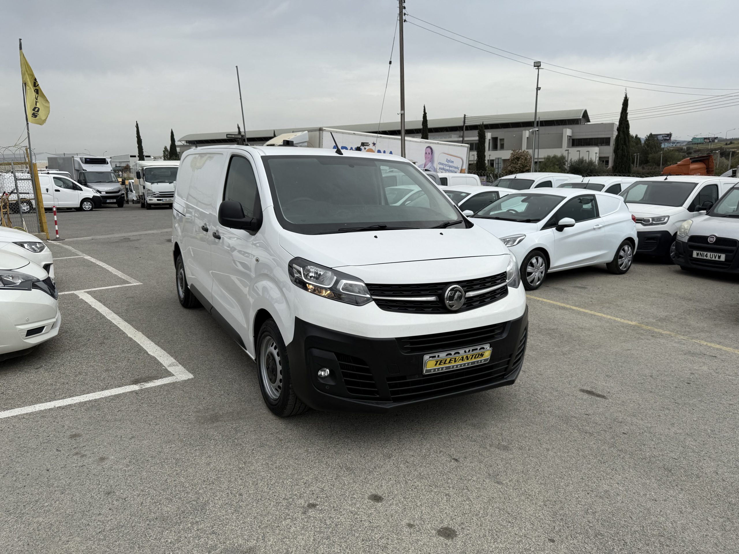 VAUXHALL VIVARO 2900 PANEL VAN