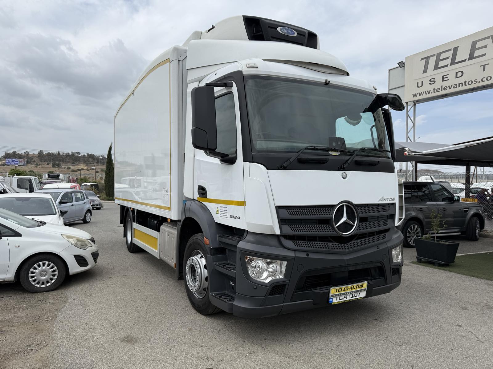 MERCEDES ANTOS 1825 FREEZER BOX