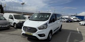 FORD CUSTOM TOURNEO MINIBUS