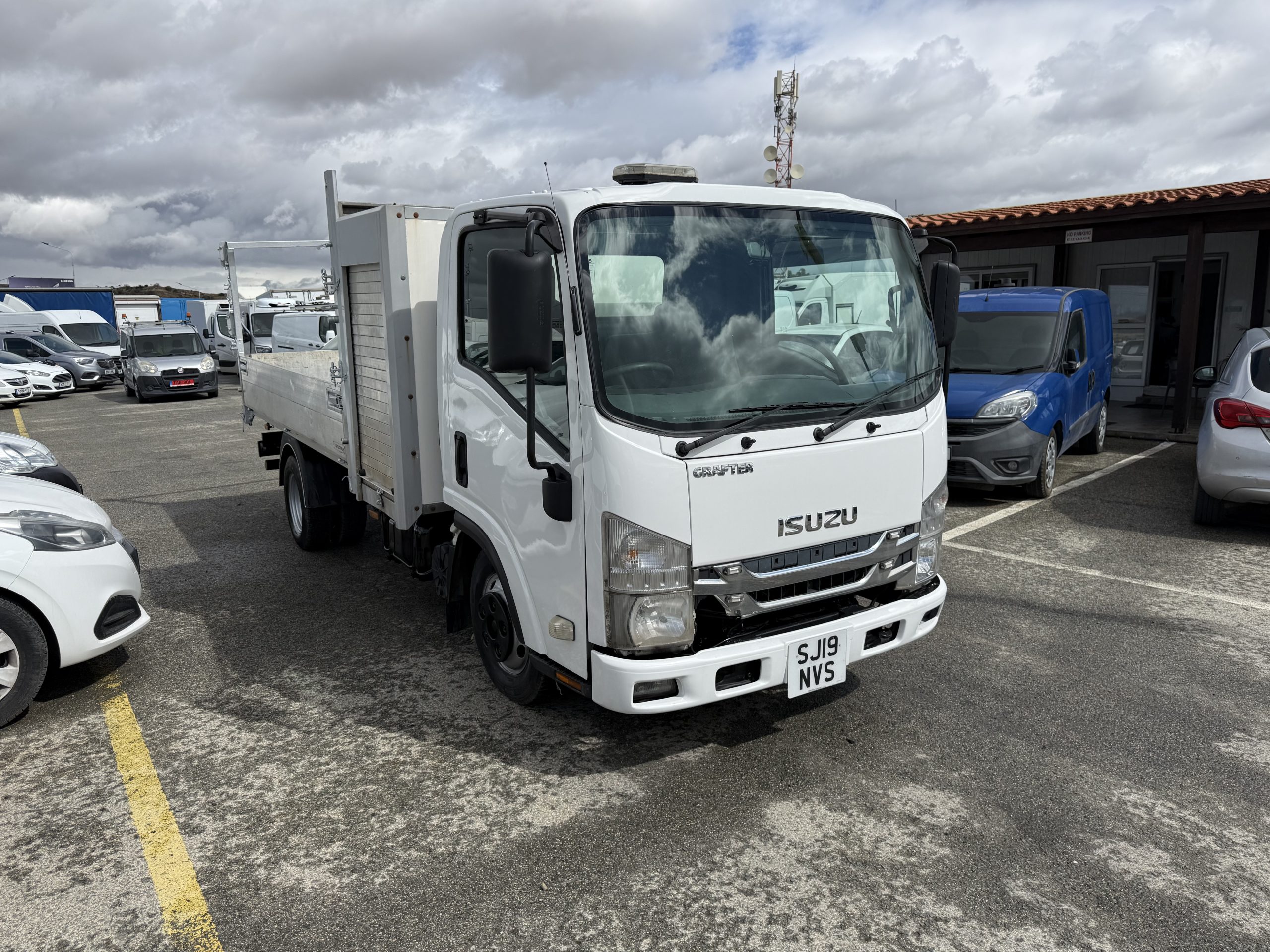 ISUZU CRAFTER N35.120 TIPPER